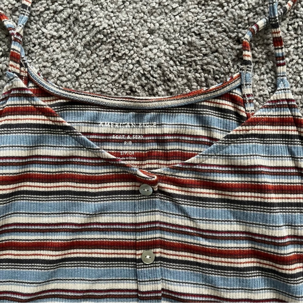 AE Tank Top - Picture 3 of 3